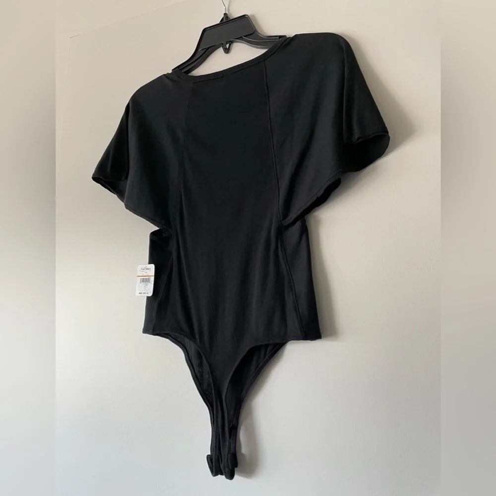 Free People NWT finely ribbed bodysuit - Picture 3 of 4